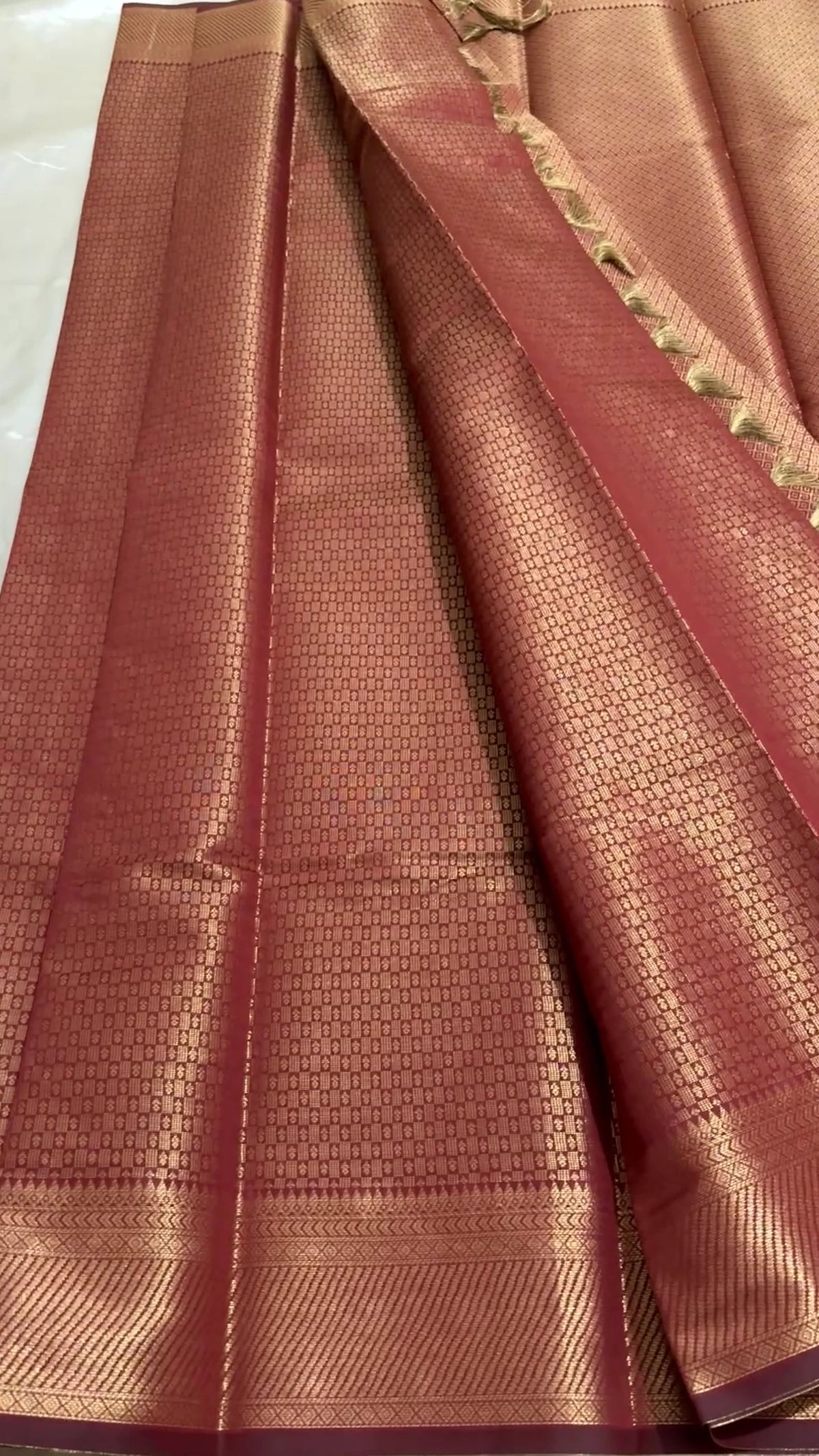 Copper Rose Gold Silk Saree with All-Over Geometric Zari Weave & Rich Woven Border | Traditional Saree