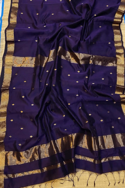 Bollywood Style Purple Silk Saree With Majestic Blouse Piece